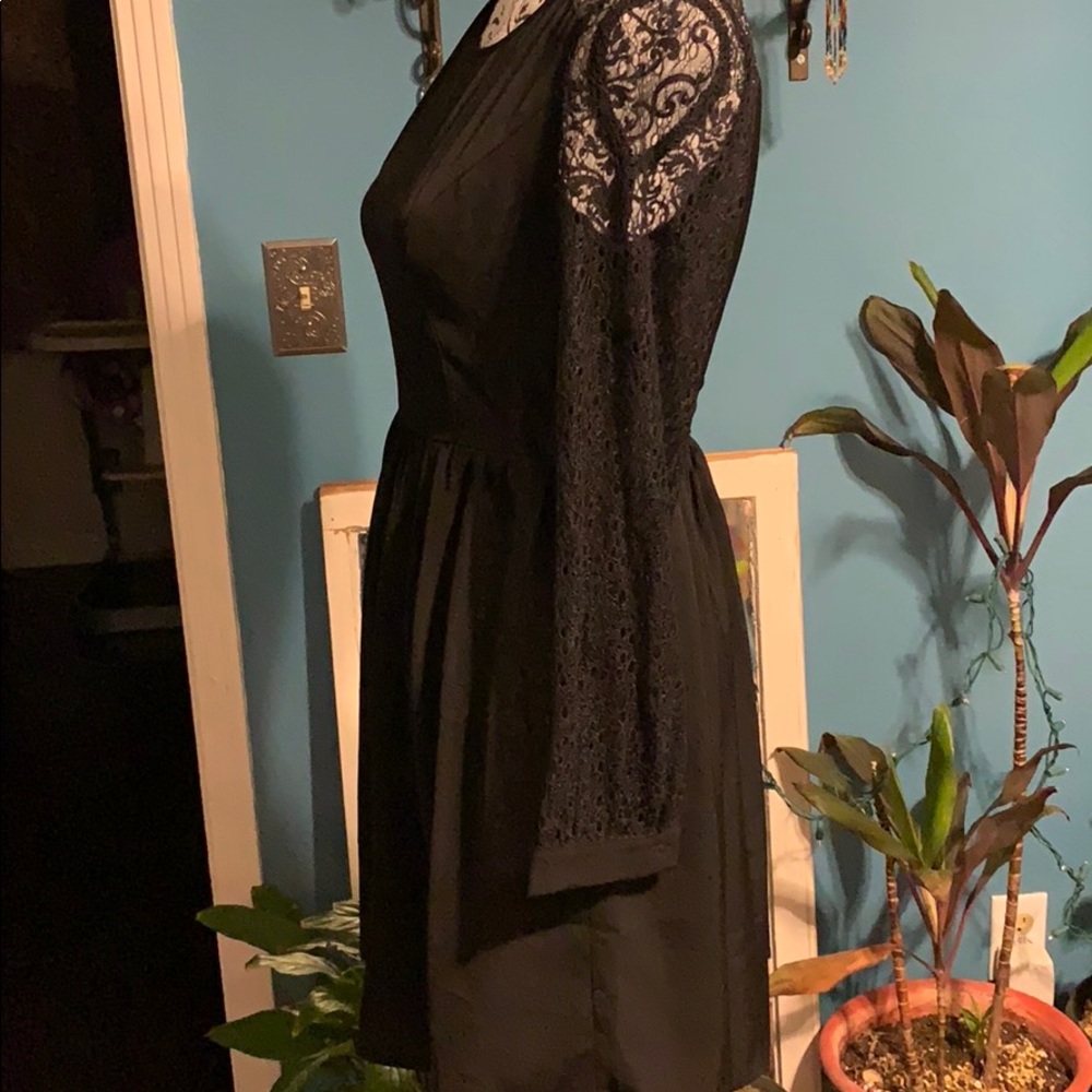 SEXY BLACK DRESS - Picture 2 of 4